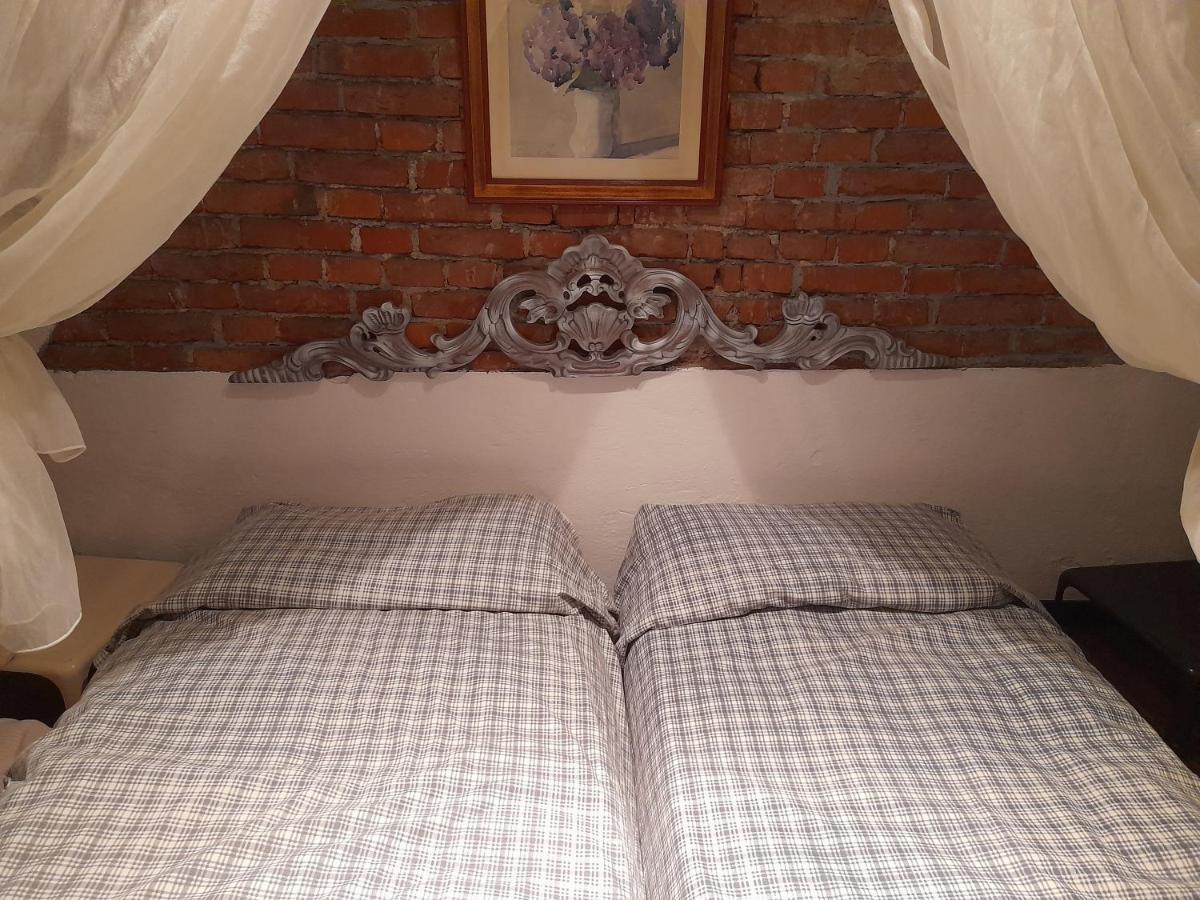Cottage Sotto Il Faggio Centenario Ameno Exterior photo